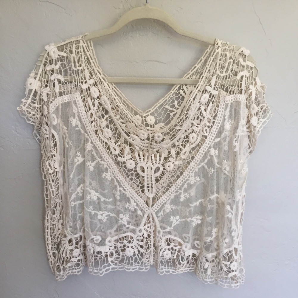 Gorgeous Cream Lace Top
